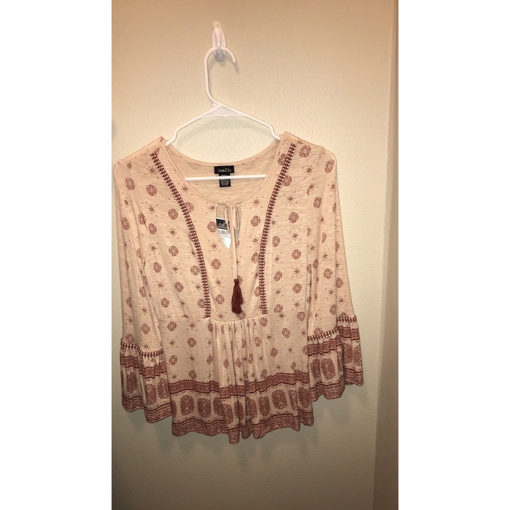 Comfy mid forearm shirt
